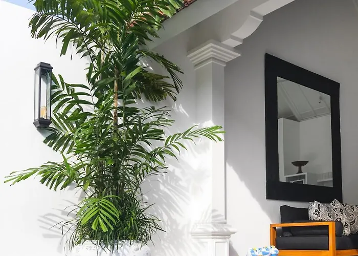 Saro - Location Near Potato Head, Walk Everywhere! Villa