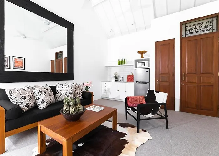 Villa Saro - Location Near Potato Head, Walk Everywhere!